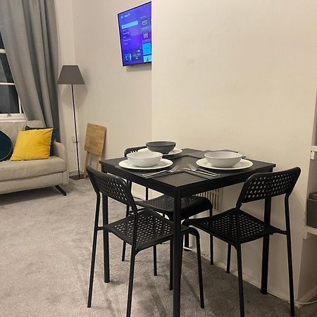 Tooting Lodge London - Cosy 2 Bedroom House With Garden, 5 Mins Walk To Tube Station Eksteriør bilde
