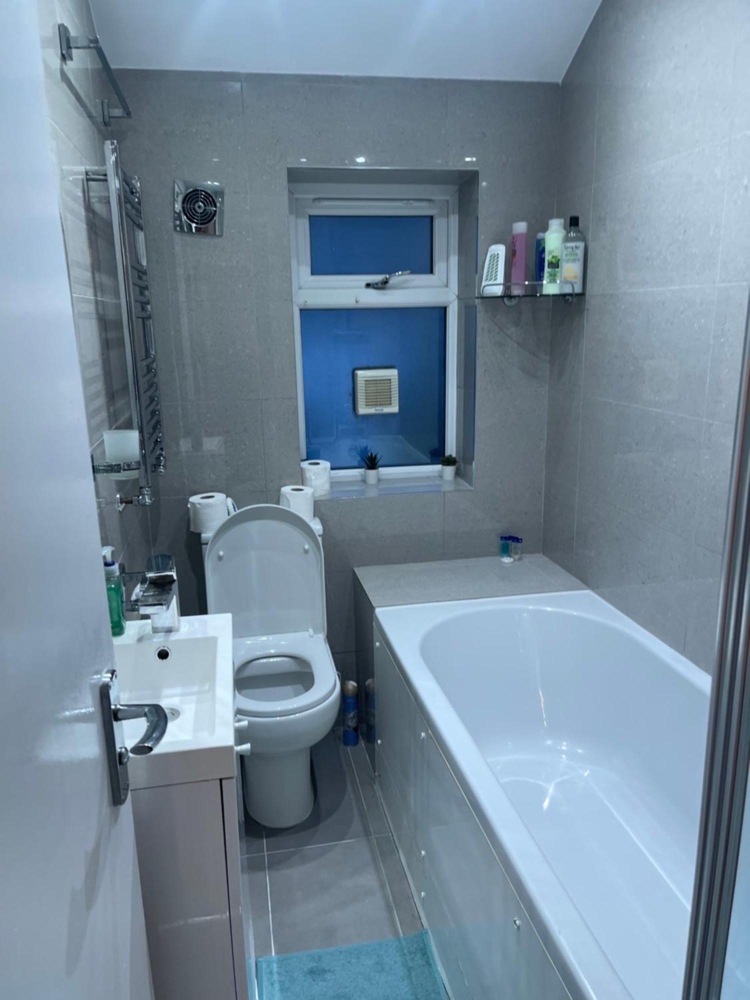 Tooting Lodge London - Cosy 2 Bedroom House With Garden, 5 Mins Walk To Tube Station Eksteriør bilde