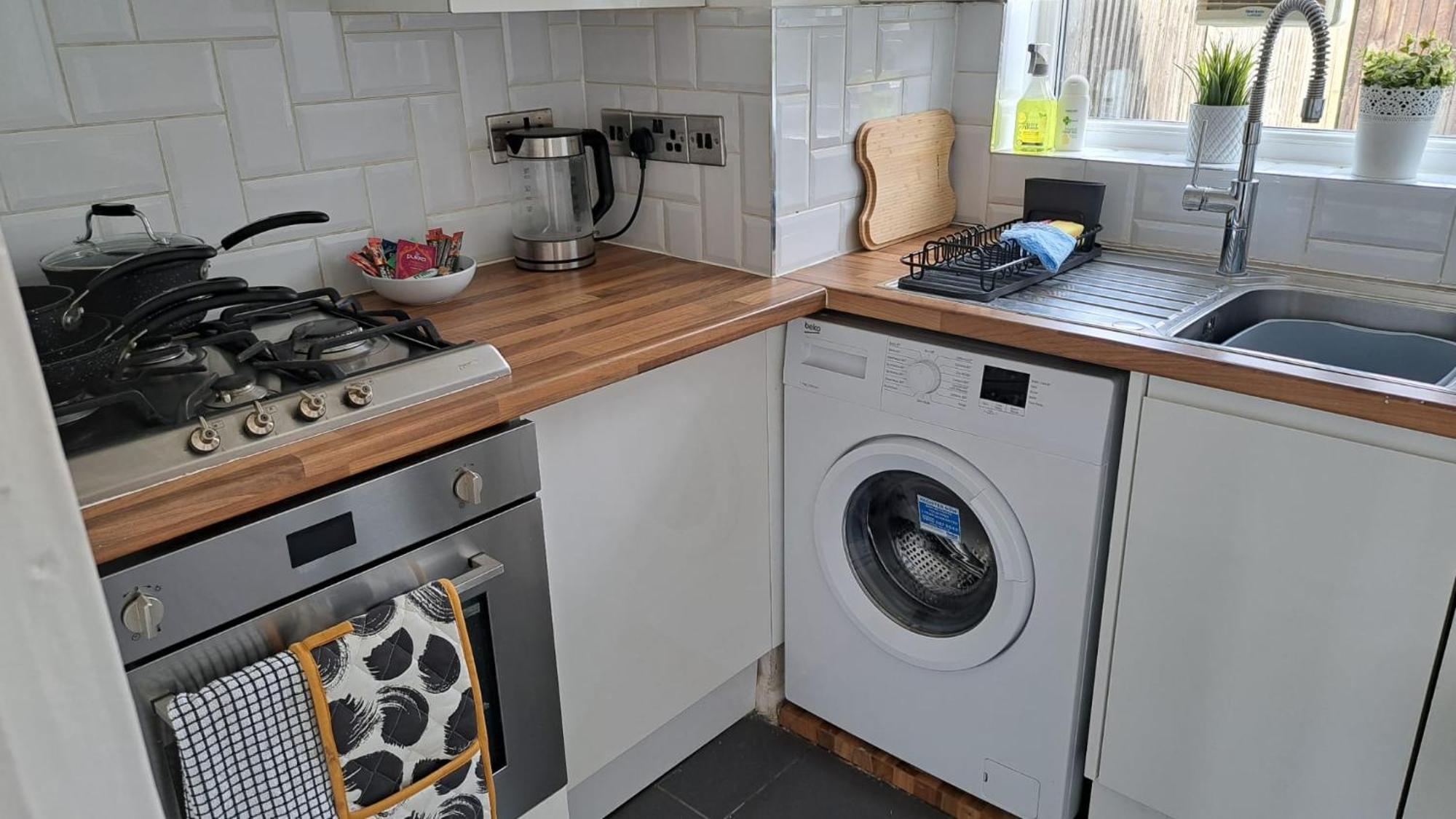 Tooting Lodge London - Cosy 2 Bedroom House With Garden, 5 Mins Walk To Tube Station Eksteriør bilde