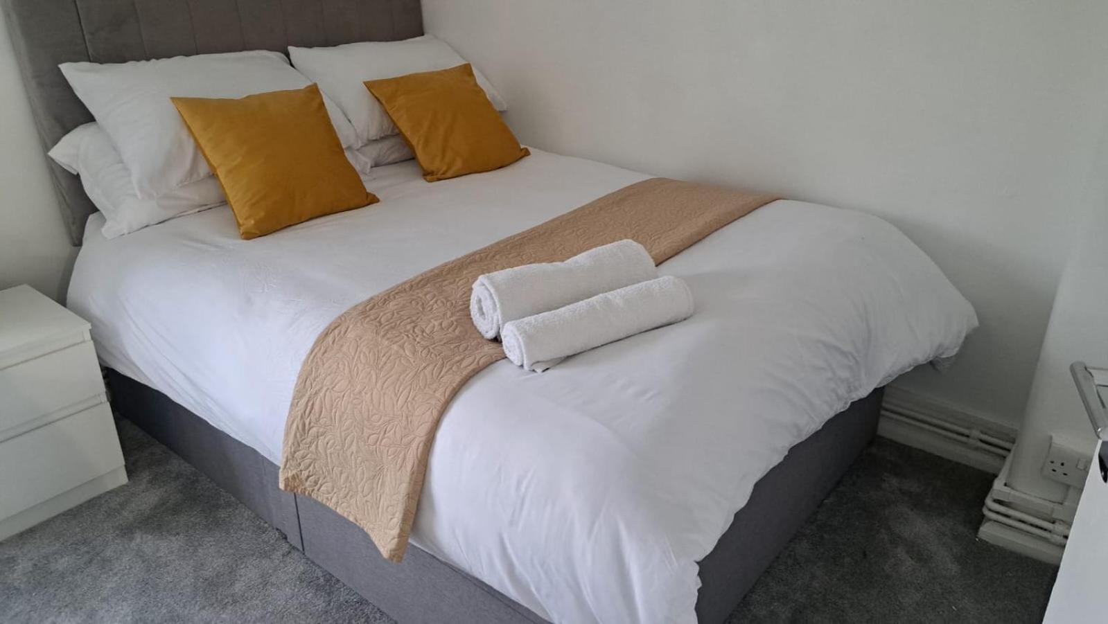 Tooting Lodge London - Cosy 2 Bedroom House With Garden, 5 Mins Walk To Tube Station Eksteriør bilde