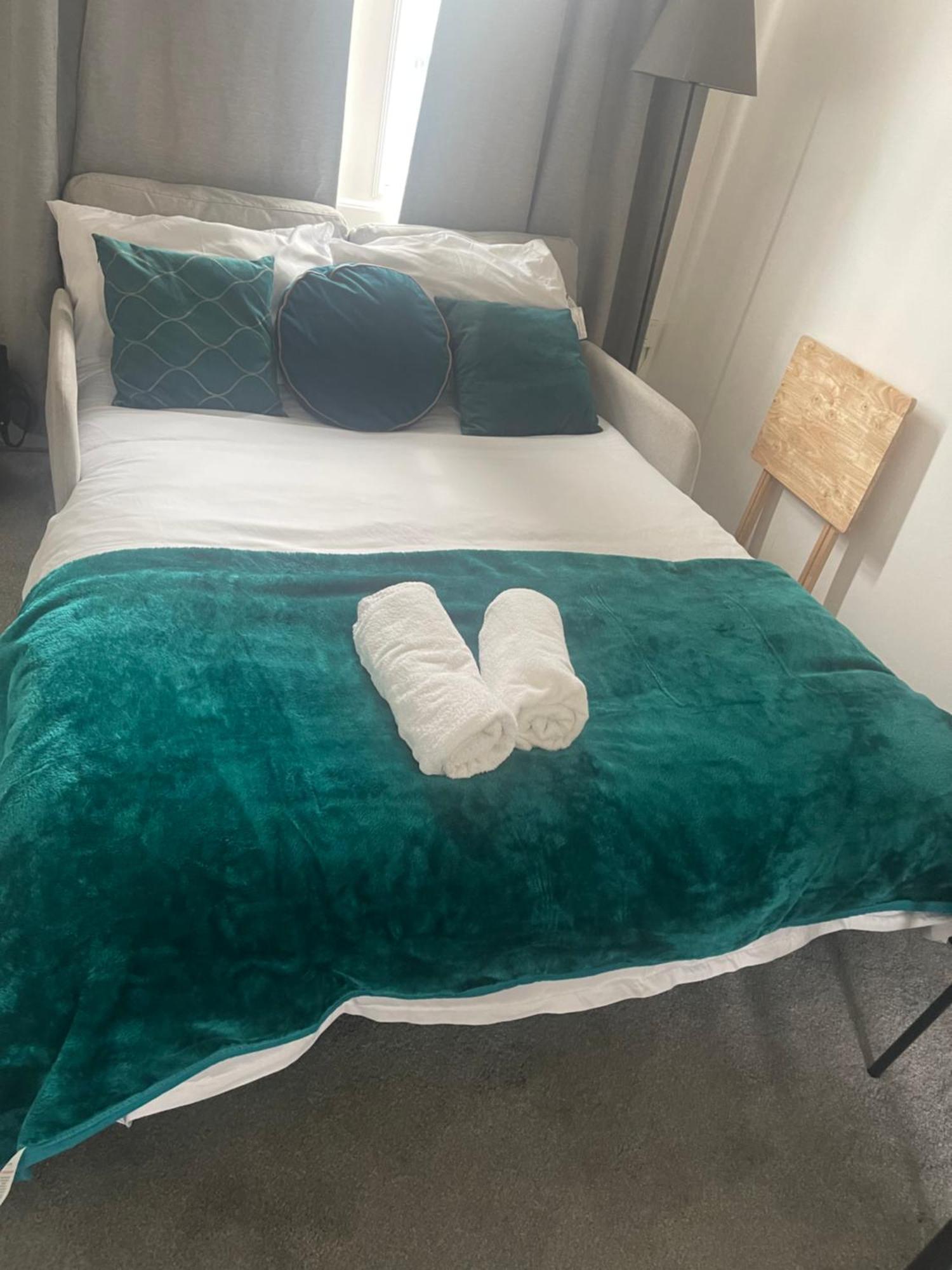 Tooting Lodge London - Cosy 2 Bedroom House With Garden, 5 Mins Walk To Tube Station Eksteriør bilde